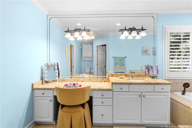 1109 Offshore Drive, Fayetteville, NC 28305