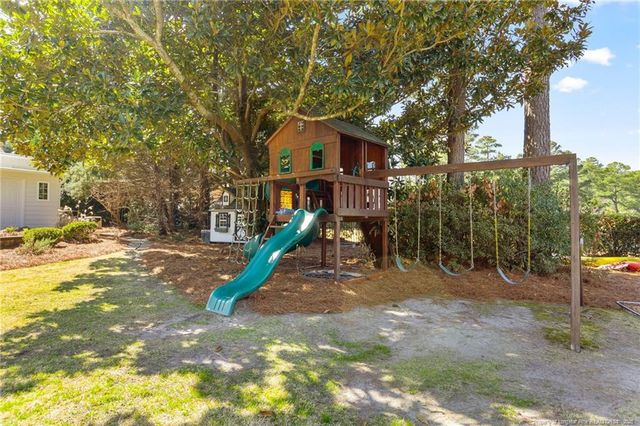 1109 Offshore Drive, Fayetteville, NC 28305