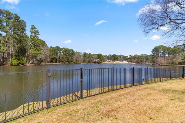 1109 Offshore Drive, Fayetteville, NC 28305