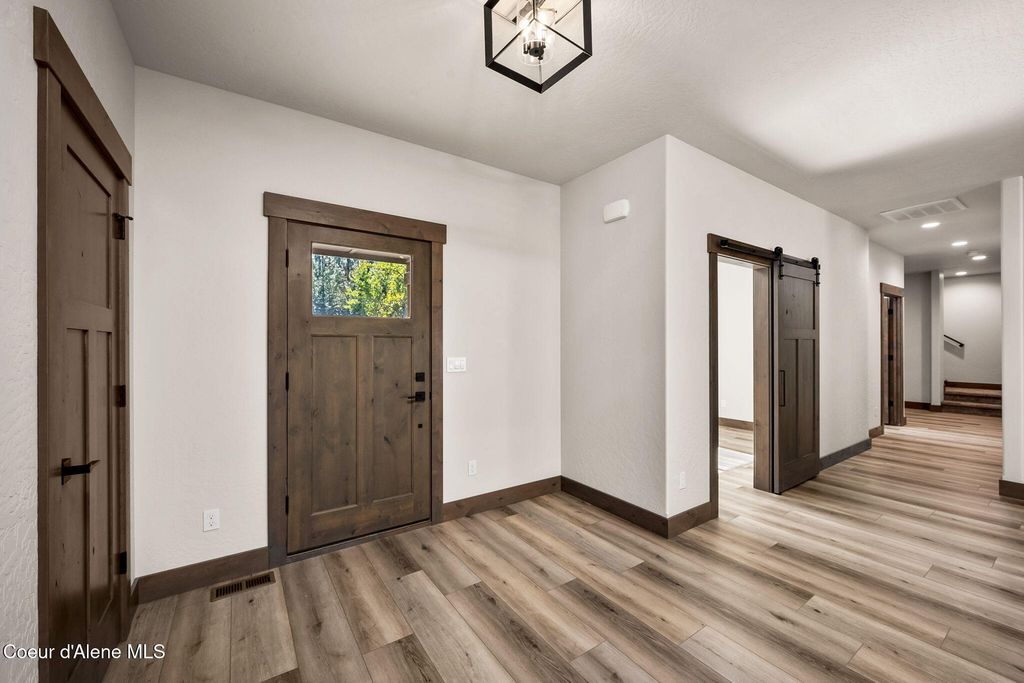 24253 N Rimrock Rd, Hayden, ID 83835 photo 2