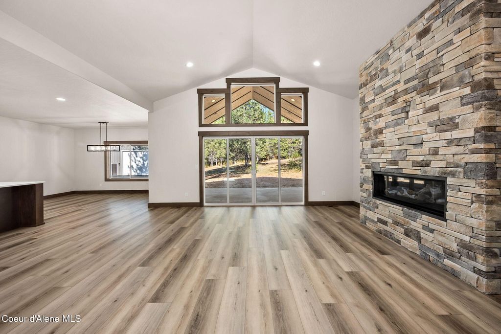 24253 N Rimrock Rd, Hayden, ID 83835 photo 4