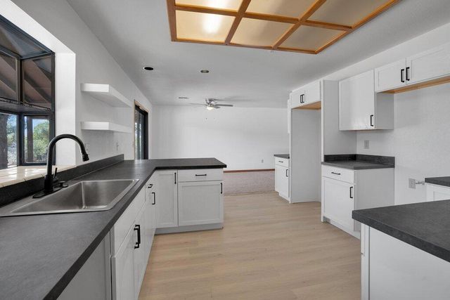 8668 Frontera Avenue, Yucca Valley, CA 92284