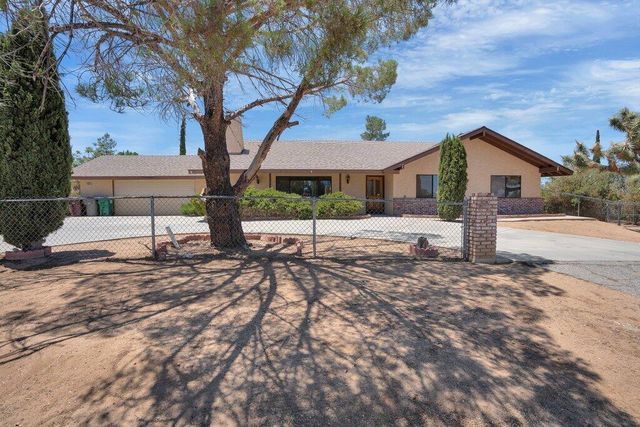 8668 Frontera Avenue, Yucca Valley, CA 92284