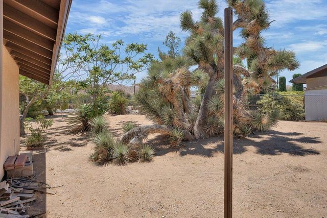 8668 Frontera Avenue, Yucca Valley, CA 92284