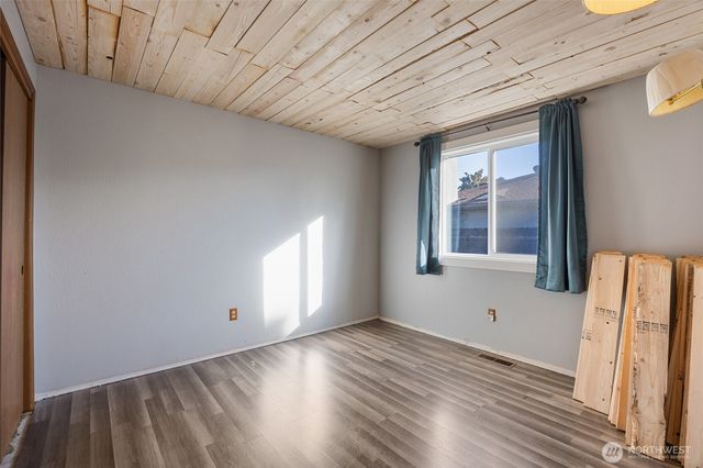 425 N Desdemona Avenue, Othello, WA 99344