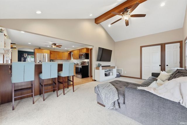 1206 Superior Drive, Auburn, IN 46706