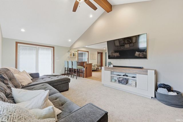 1206 Superior Drive, Auburn, IN 46706