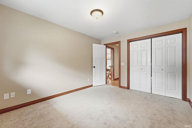 1206 Superior Drive, Auburn, IN 46706