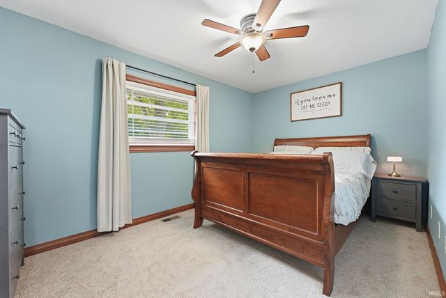 1206 Superior Drive, Auburn, IN 46706