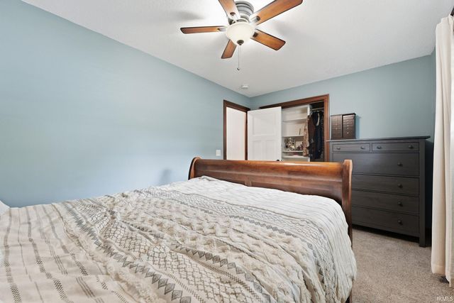 1206 Superior Drive, Auburn, IN 46706