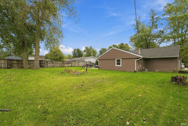 1206 Superior Drive, Auburn, IN 46706