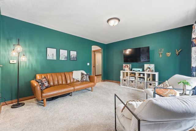 1206 Superior Drive, Auburn, IN 46706