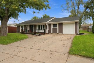 1206 Superior Drive, Auburn, IN 46706