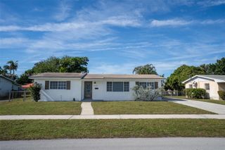 17202 NW 9th Ct, Miami Gardens, FL 33169