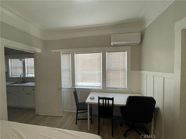 1425 W 18th St. 4, Los Angeles, CA 90006