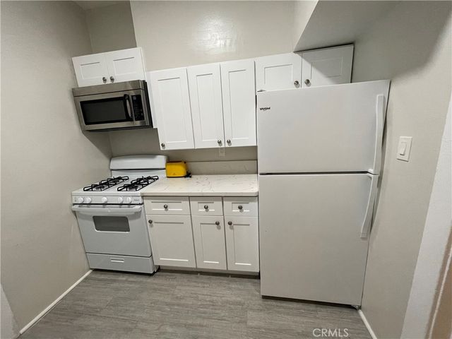 1425 W 18th St. 4, Los Angeles, CA 90006