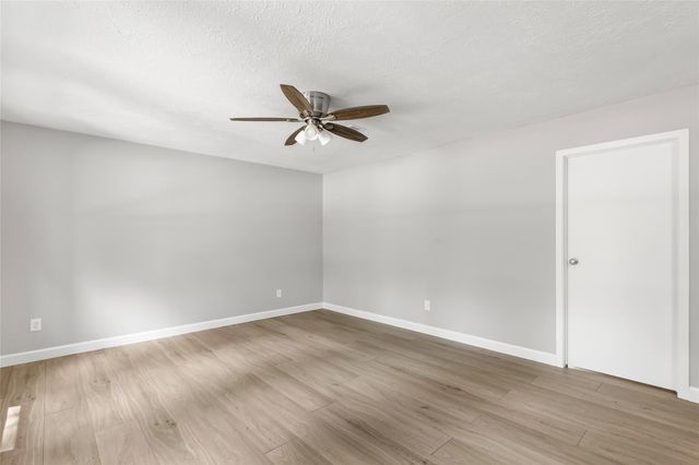 2108 W Lacey Oak Circle, The Woodlands, TX 77380