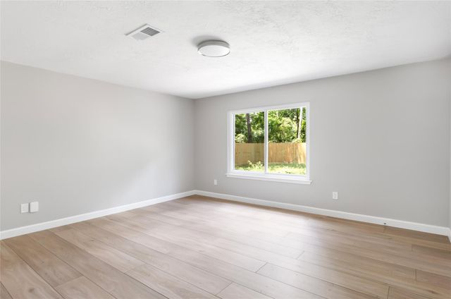 2108 W Lacey Oak Circle, The Woodlands, TX 77380