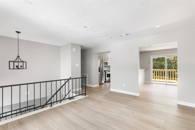 2108 W Lacey Oak Circle, The Woodlands, TX 77380