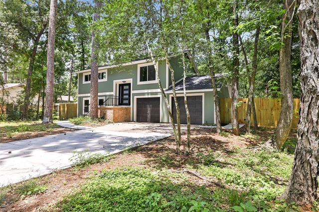 2108 W Lacey Oak Circle, The Woodlands, TX 77380