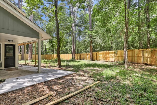 2108 W Lacey Oak Circle, The Woodlands, TX 77380