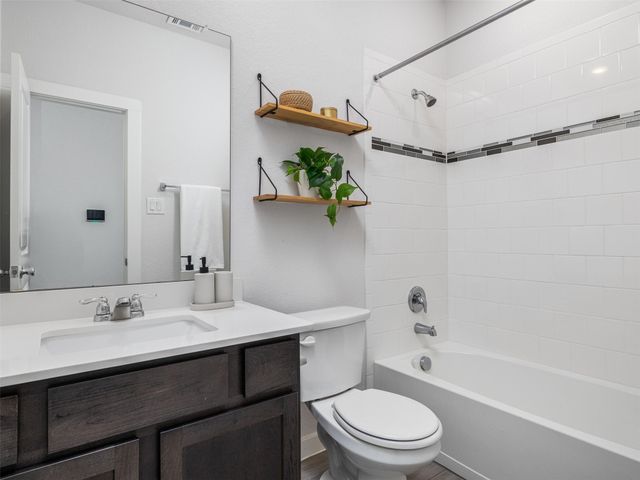 606 Spinnaker LOOP, Kyle, TX 78640