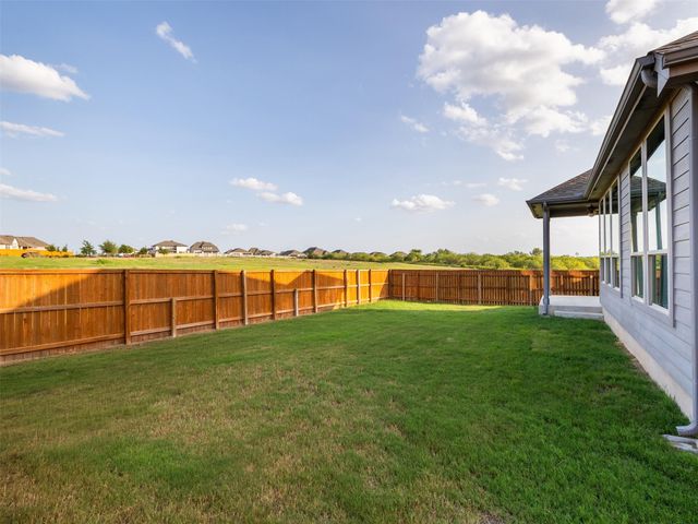 606 Spinnaker LOOP, Kyle, TX 78640