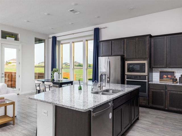 606 Spinnaker LOOP, Kyle, TX 78640