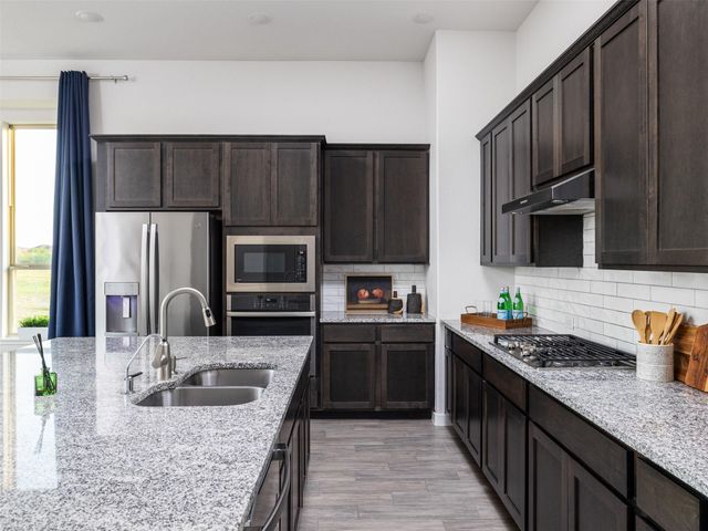 606 Spinnaker LOOP, Kyle, TX 78640