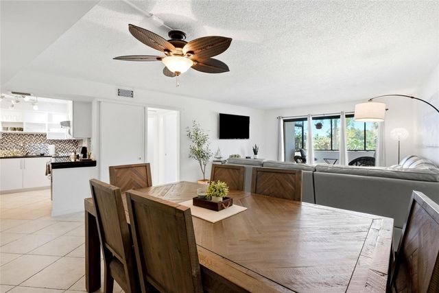 5855 MIDNIGHT PASS ROAD 222, Sarasota, FL 34242