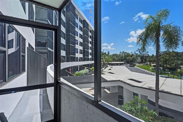5855 MIDNIGHT PASS ROAD 222, Sarasota, FL 34242