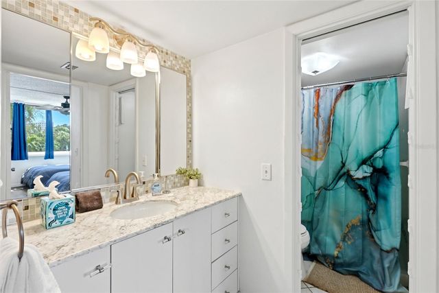 5855 MIDNIGHT PASS ROAD 222, Sarasota, FL 34242