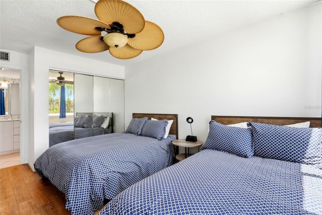 5855 MIDNIGHT PASS ROAD 222, Sarasota, FL 34242