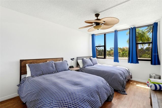 5855 MIDNIGHT PASS ROAD 222, Sarasota, FL 34242