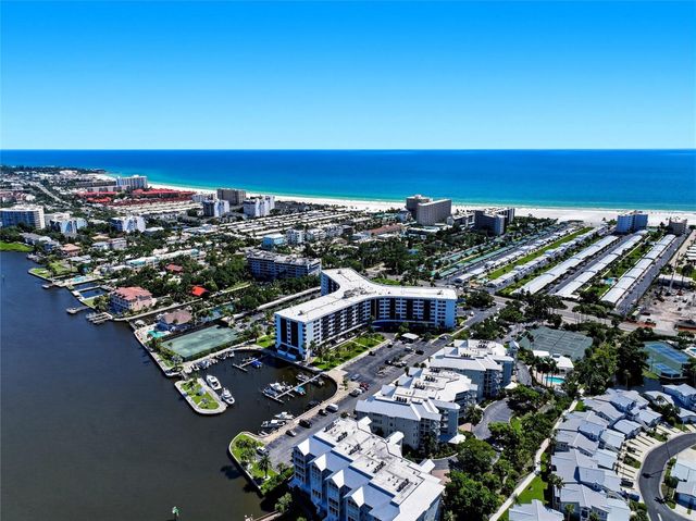 5855 MIDNIGHT PASS ROAD 222, Sarasota, FL 34242