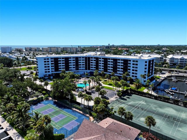 5855 MIDNIGHT PASS ROAD 222, Sarasota, FL 34242