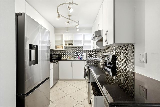 5855 MIDNIGHT PASS ROAD 222, Sarasota, FL 34242