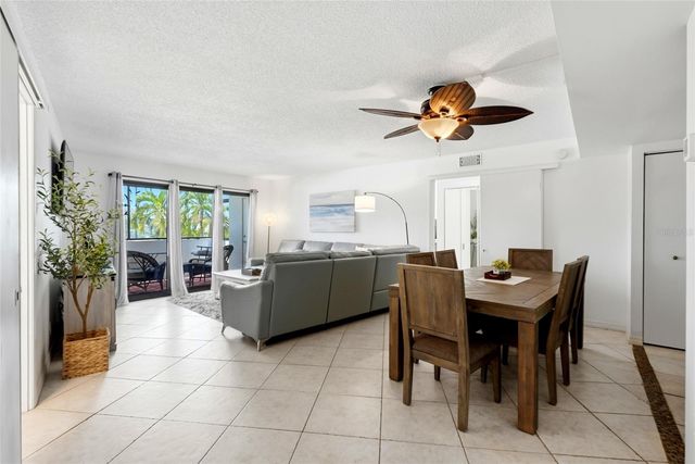 5855 MIDNIGHT PASS ROAD 222, Sarasota, FL 34242