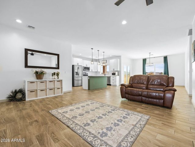 909 N 297TH Drive, Buckeye, AZ 85396