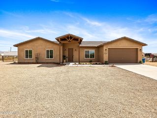 909 N 297TH Drive, Buckeye, AZ 85396
