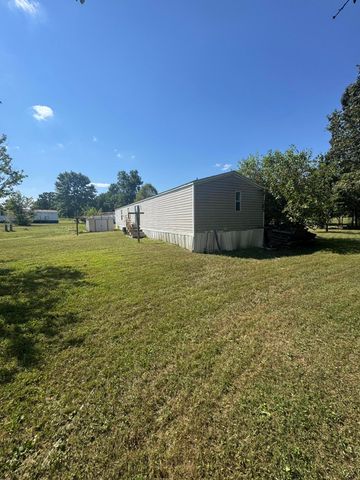 1211 Stub Street, Mountain View, MO 65548