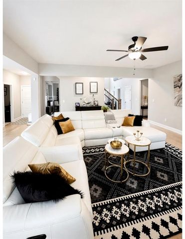 306 LOWBROOKE Court, Atlanta, GA 30213