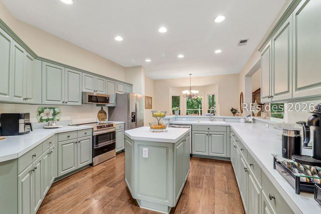 4 Crosstide Ln, Bluffton, SC 29910