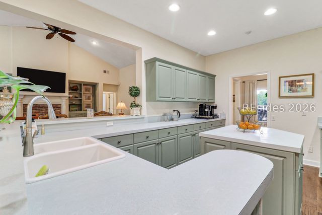 4 Crosstide Ln, Bluffton, SC 29910