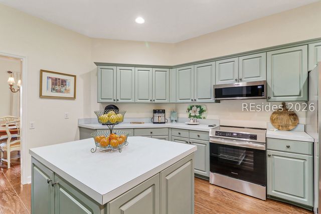 4 Crosstide Ln, Bluffton, SC 29910