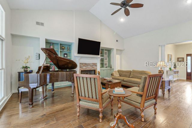 4 Crosstide Ln, Bluffton, SC 29910