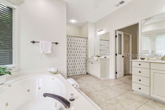 4 Crosstide Ln, Bluffton, SC 29910