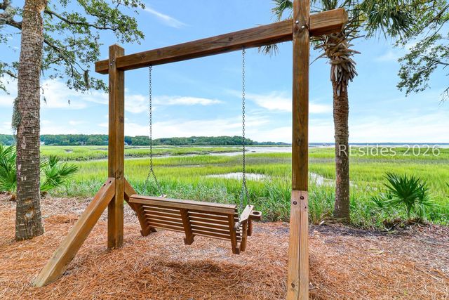 4 Crosstide Ln, Bluffton, SC 29910