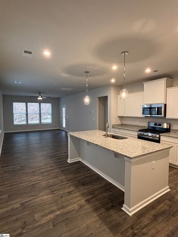 600 Poinsett Bridge Way, Greenville, SC 29607