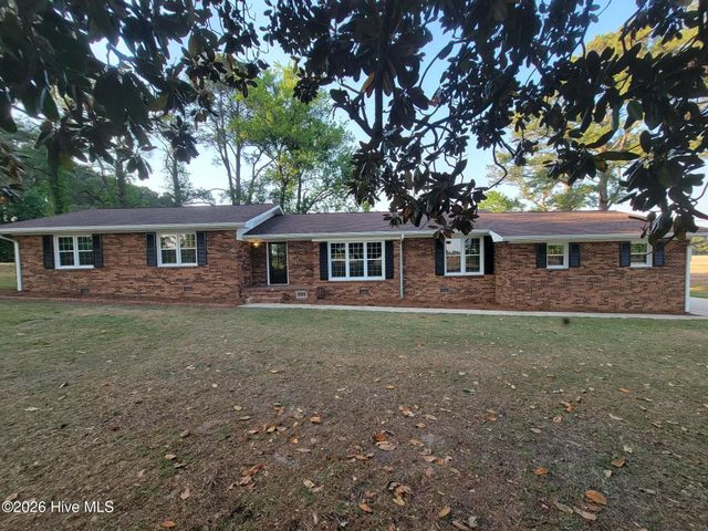4338 Grifton Hugo Road, Grifton, NC 28530